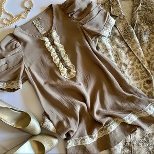 🌸3 for $20 Twelve by Twelve Crape Vintage Style Tunic Top